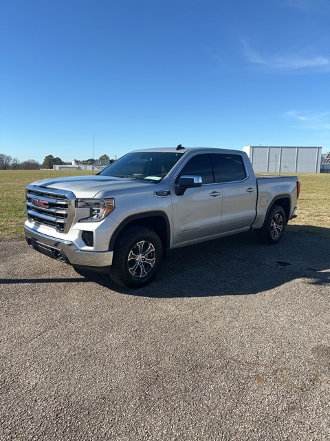 2019 GMC Sierra SLE's photo