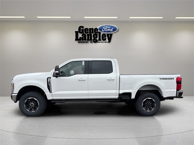 2025 Ford F-350 Super Duty Lariat's photo