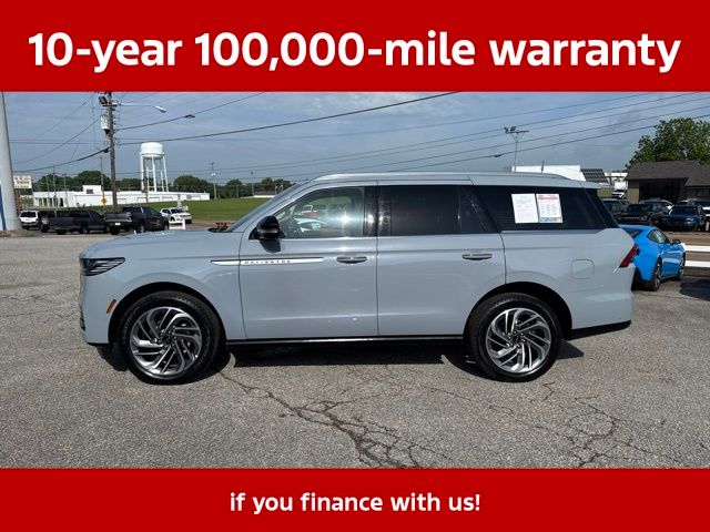 Gray Mist Metallic Tri-Coat 2025 Lincoln Navigator SUV / Crossover Four-Wheel Drive Automatic