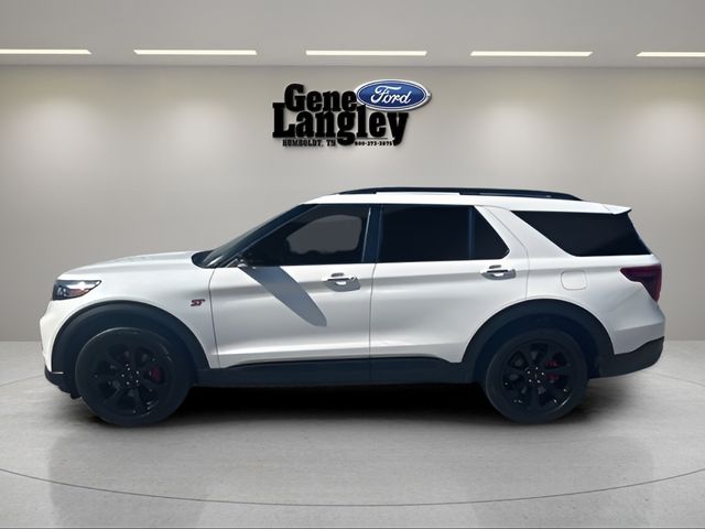 2023 Ford Explorer ST 4WD's photo
