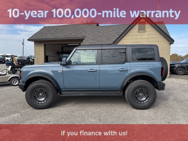 2025 Ford Bronco 4-Door Outer Banks's photo