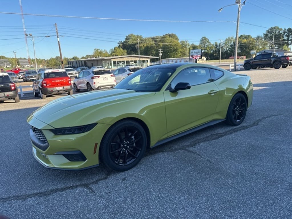 New 2025 Ford Mustang Ecoboost Fastback CAR