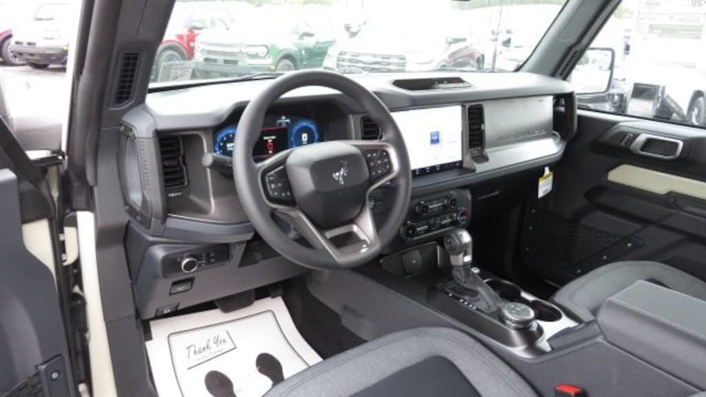 New 2025 Ford Bronco Base SUV