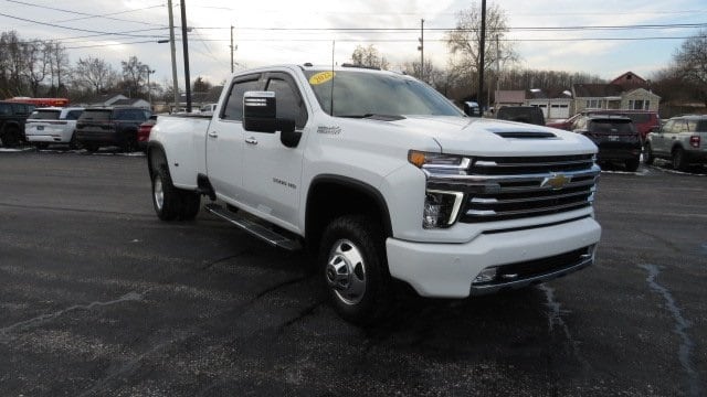 2022 Chevrolet Silverado 3500HD High Country's photo