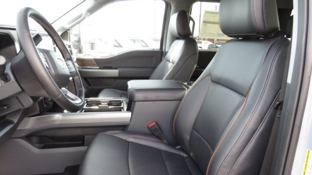 New 2026 Ford F-350SD Lariat Truck