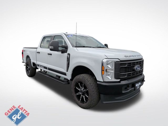 2025 Ford F-250 XL 4x4 Crew Cab 6-3/4' Box's photo