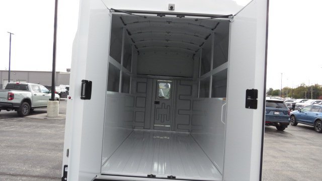 2026 Ford E-Series Cutaway Base - Photo 13