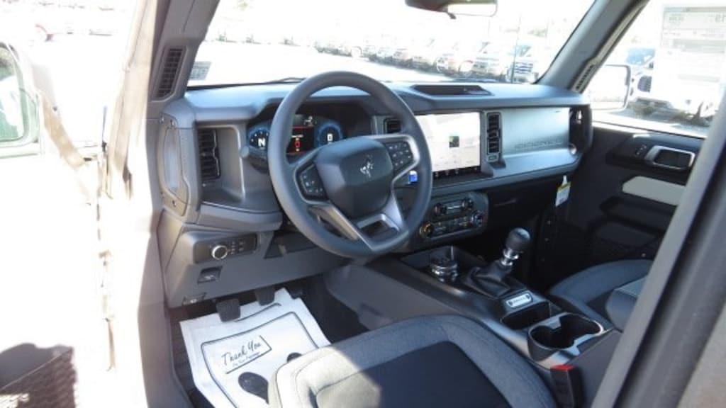 New 2025 Ford Bronco Base SUV