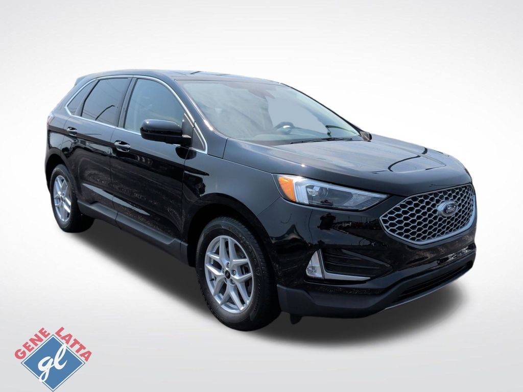 2023 Ford Edge