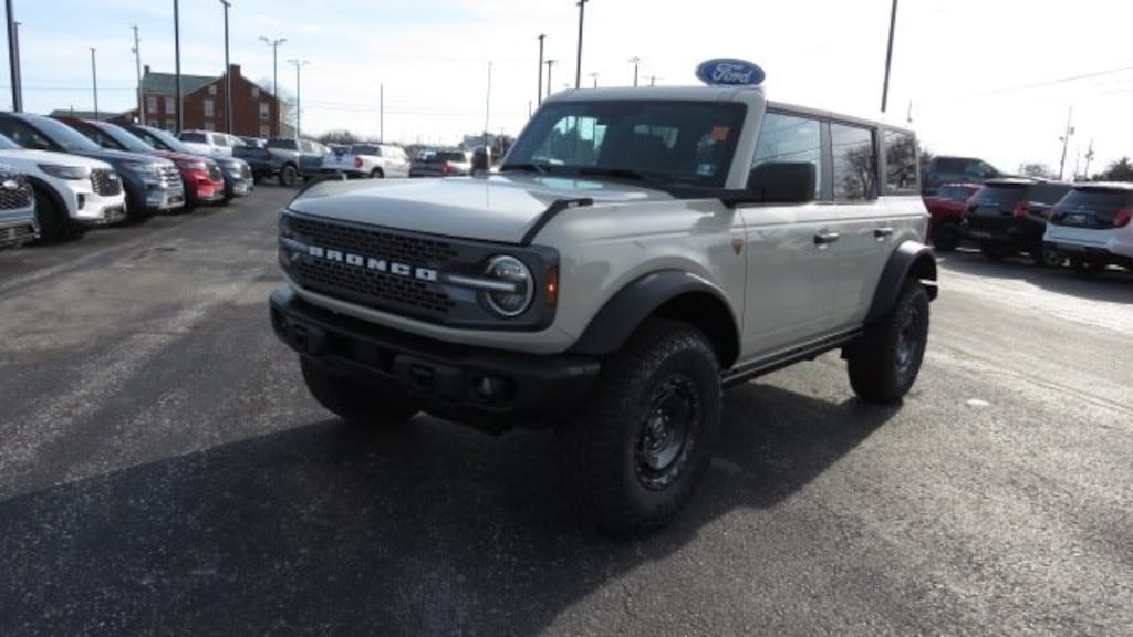 New 2025 Ford Bronco Badlands SUV