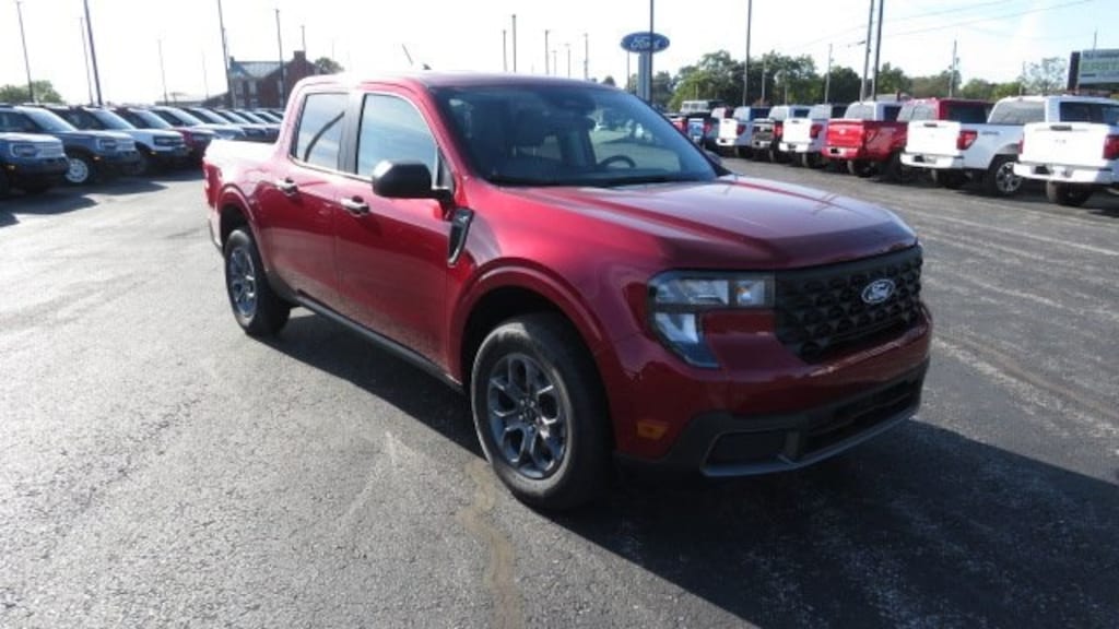 New 2025 Ford Maverick XLT Truck