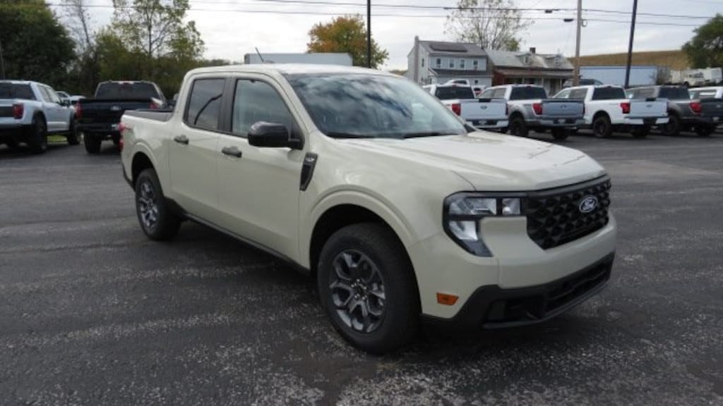 New 2025 Ford Maverick XLT Truck