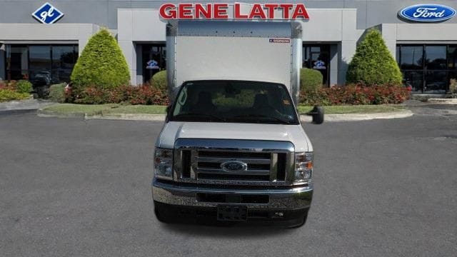 2025 Ford E-Series Cutaway Base - Photo 6