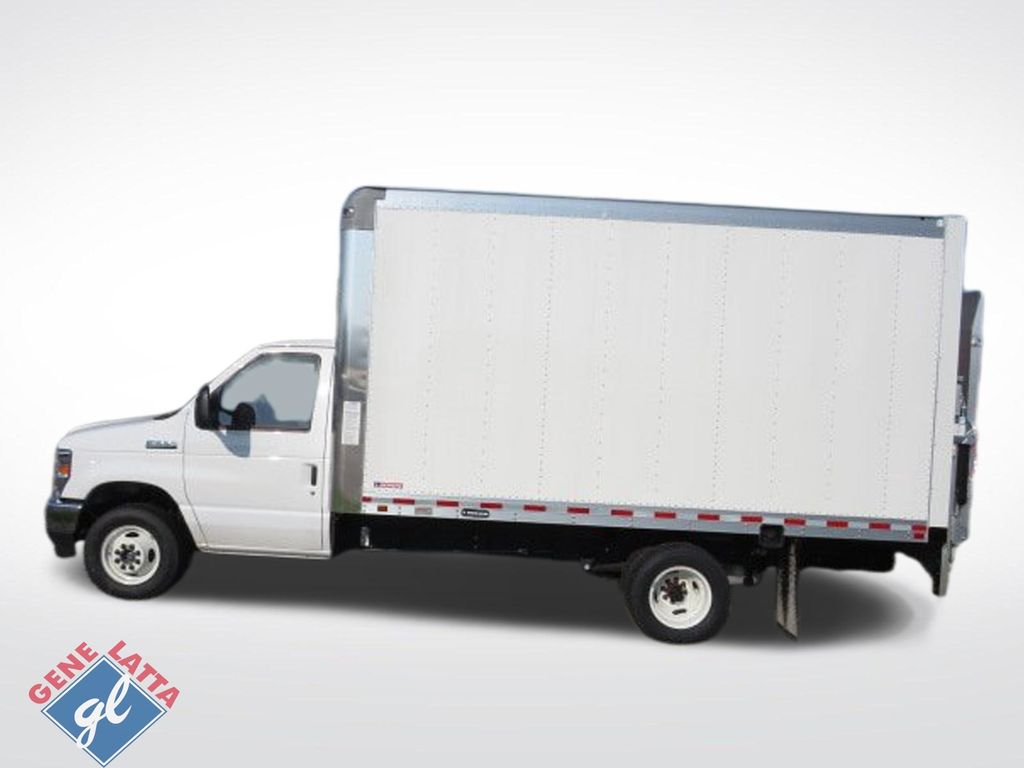 2025 Ford E-Series Cutaway Base - Photo 7