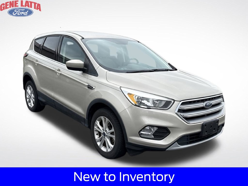 Used 2017 Ford Escape SE with VIN 1FMCU9GD2HUB76465 for sale in Hanover, PA