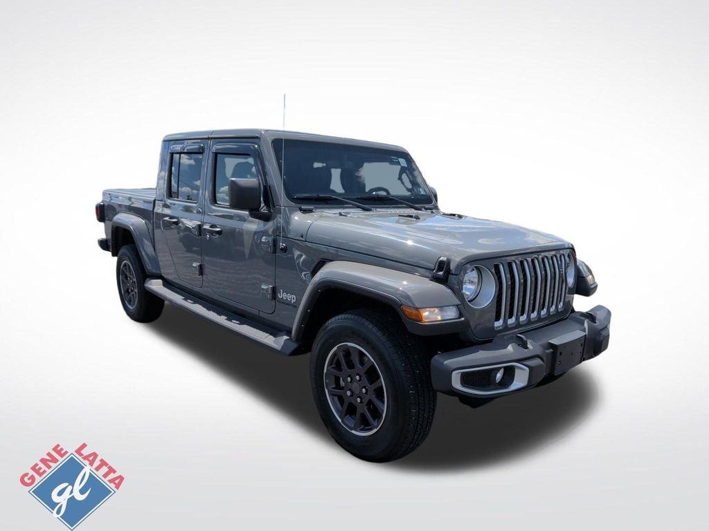 2022 Jeep Gladiator Overland's photo