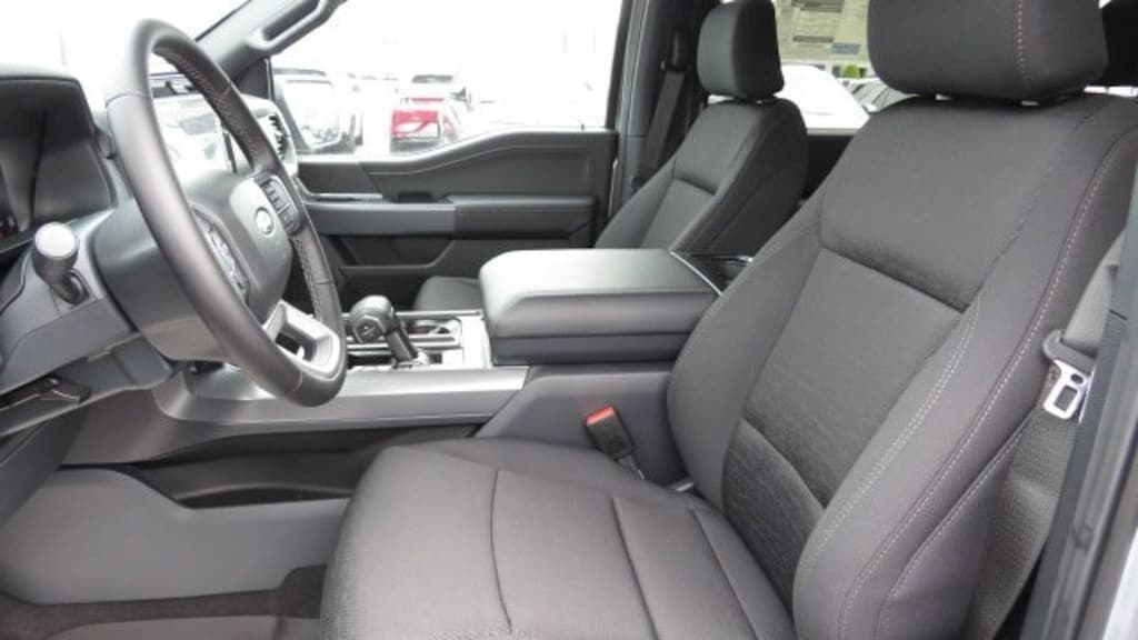 New 2025 Ford F-150 XLT Truck