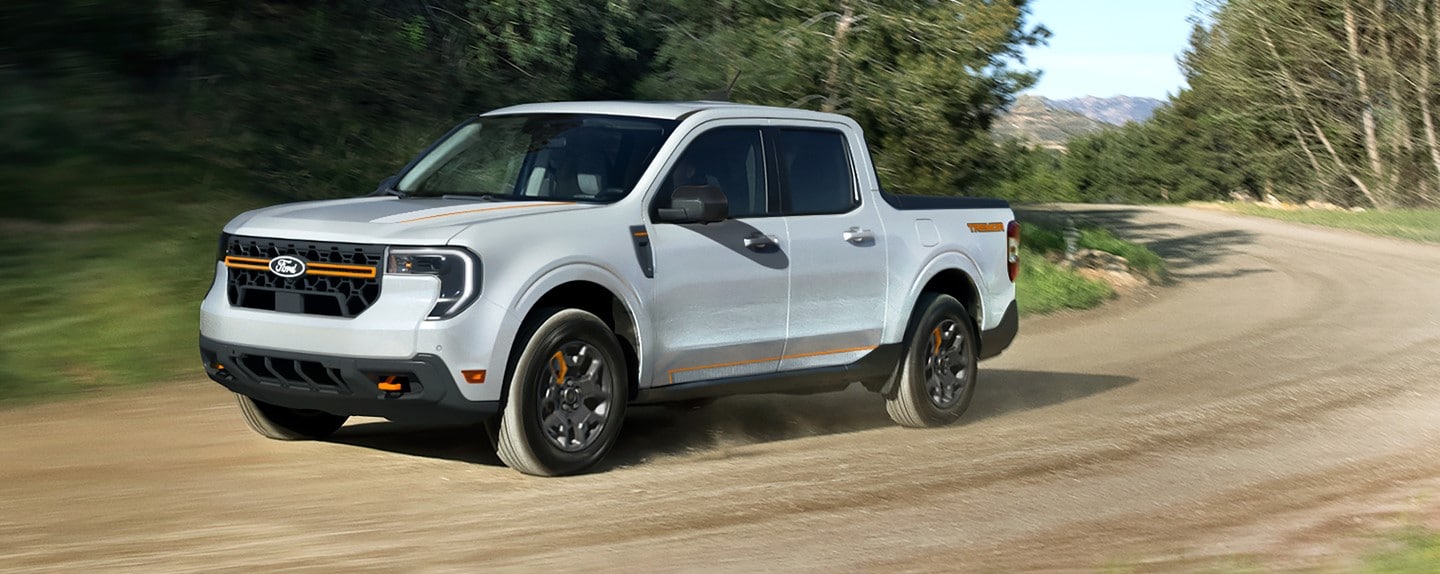2025-Ford-Maverick-Tremor-SuperCrew-Truck-L02.jpg