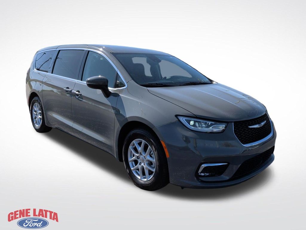 2023 Chrysler Pacifica