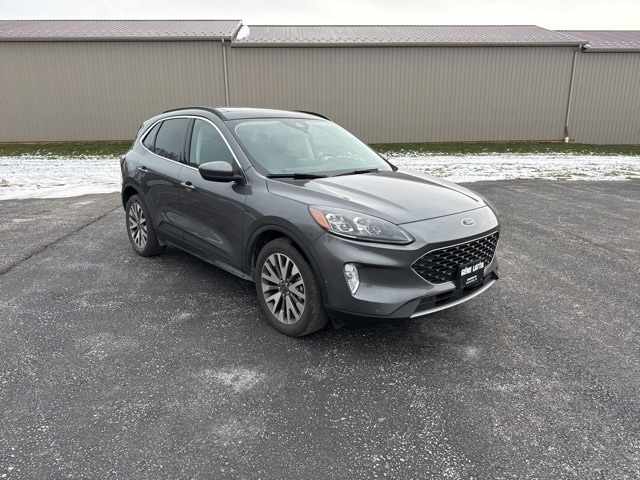 2021 Ford Escape Titanium's photo