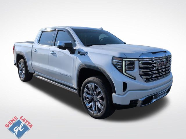 2023 GMC Sierra 4WD Crew Cab Short Box Denali's photo