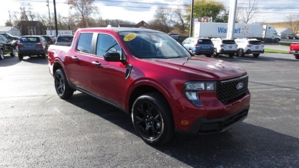 Used 2025 Ford Maverick XLT Truck