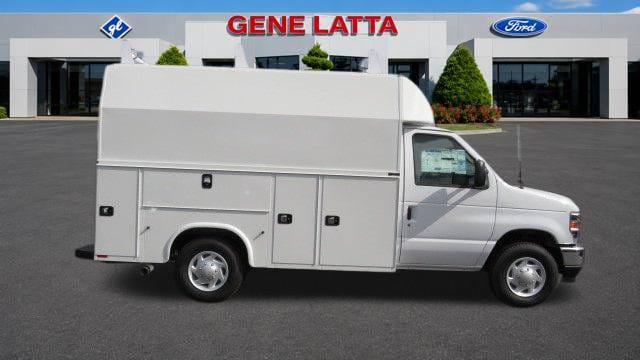 2026 Ford E-Series Cutaway Base - Photo 9