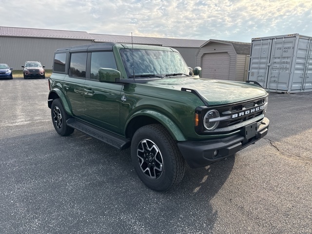 2025 Ford Bronco 4-Door Outer Banks's photo