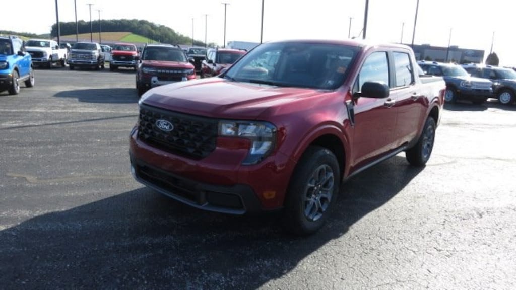 New 2025 Ford Maverick XLT Truck