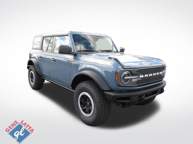 2025 Ford Bronco SUV 