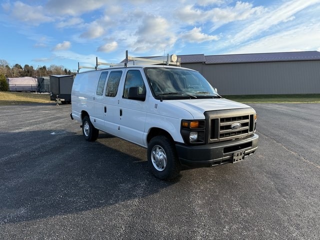 2010 Ford E-Series Econoline Van Commercial's photo