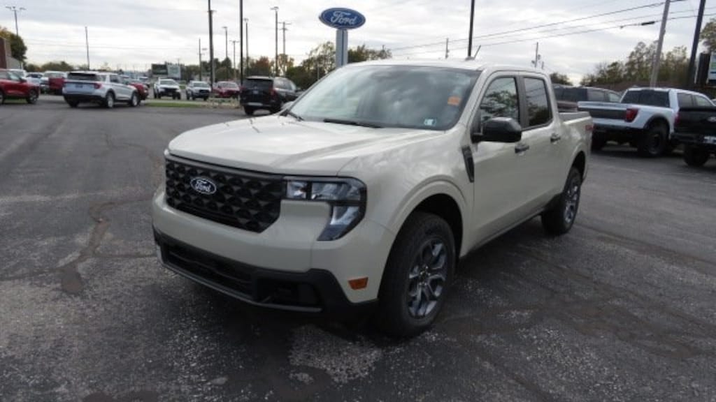 New 2025 Ford Maverick XLT Truck