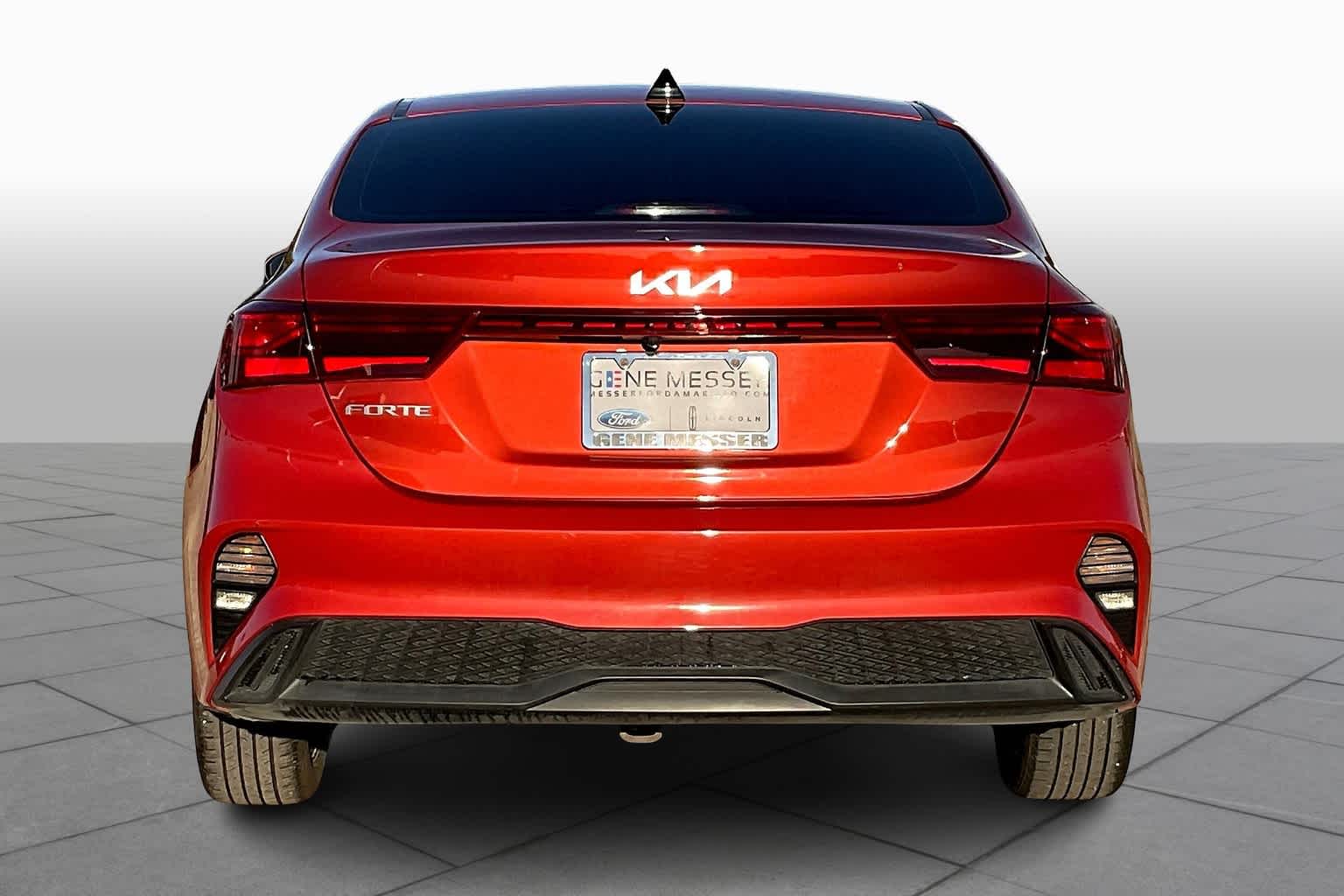 2023 Kia Forte LXS photo 3