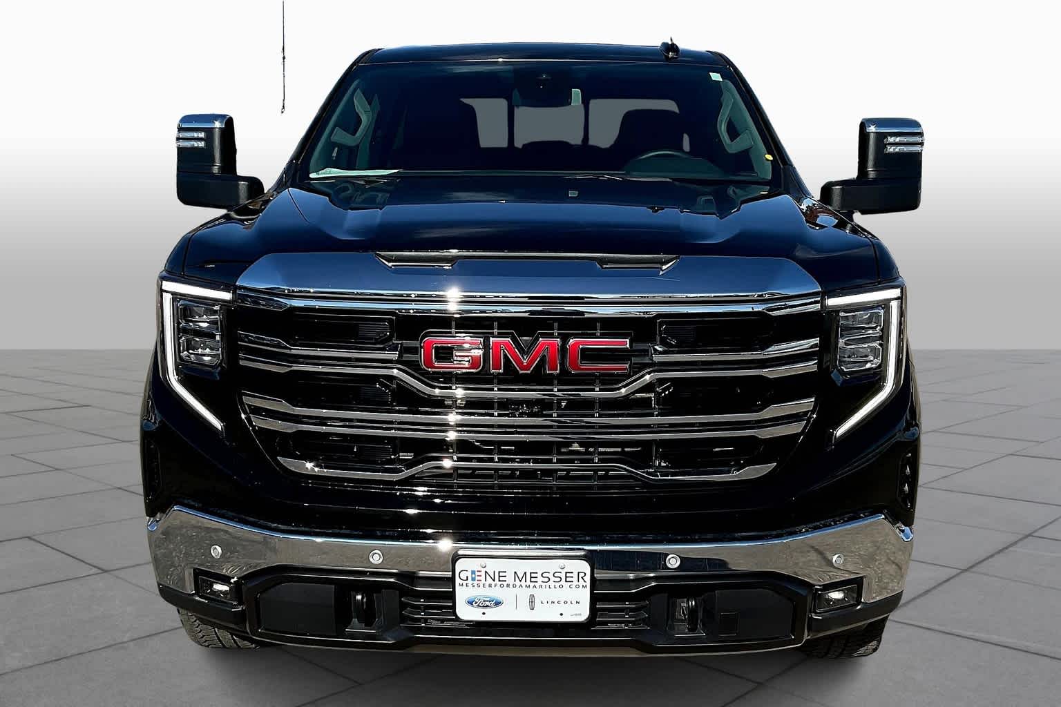 2024 Gmc Sierra 1500 SLT photo 2