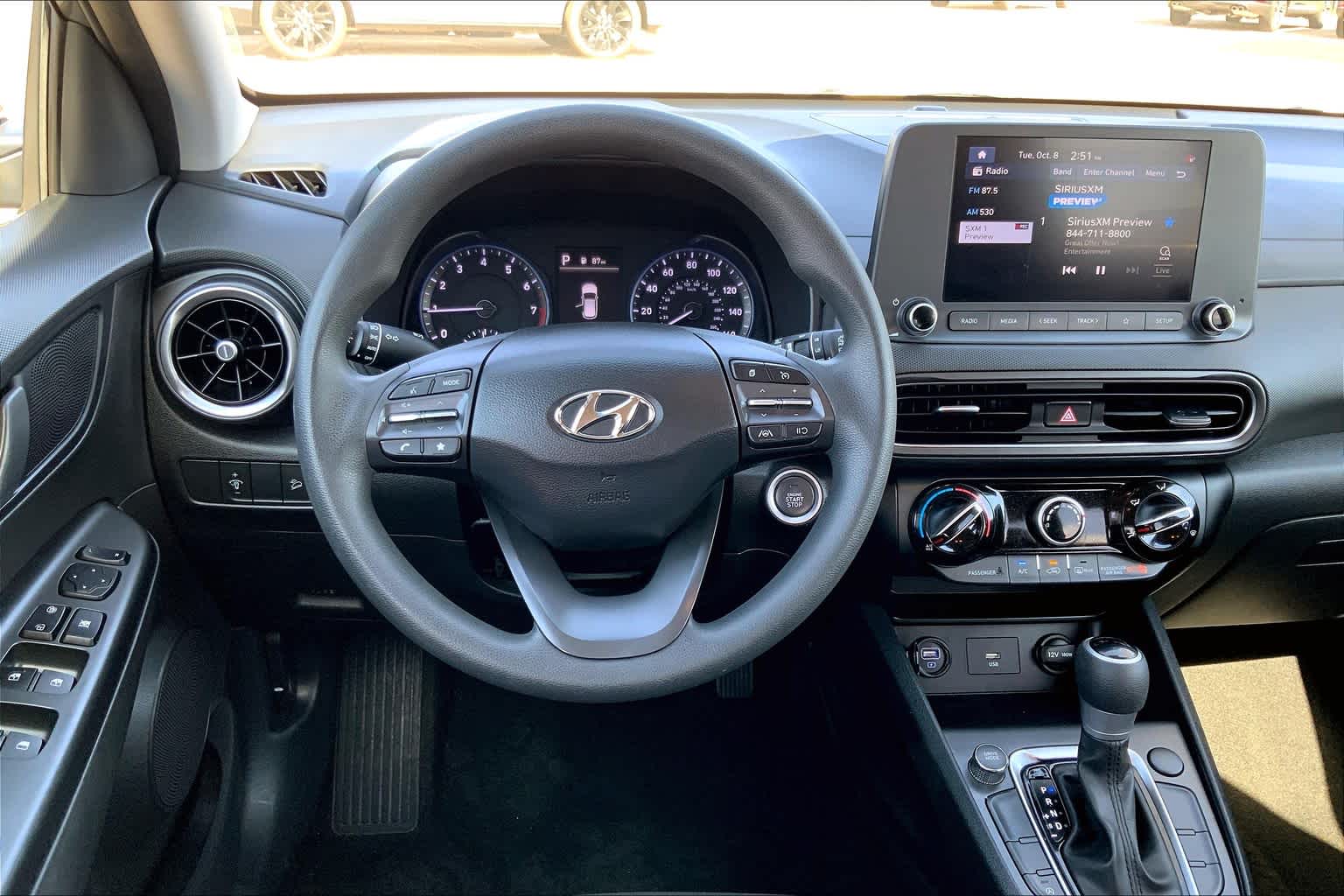 2023 Hyundai Kona SEL photo 4