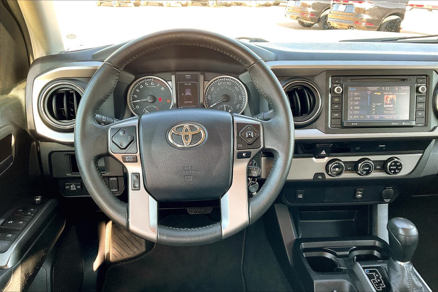 2017 Toyota Tacoma SR5 photo 4
