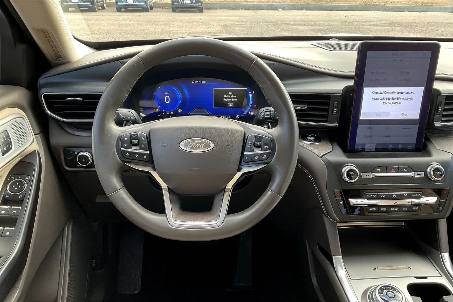2020 Ford Explorer Platinum photo 4