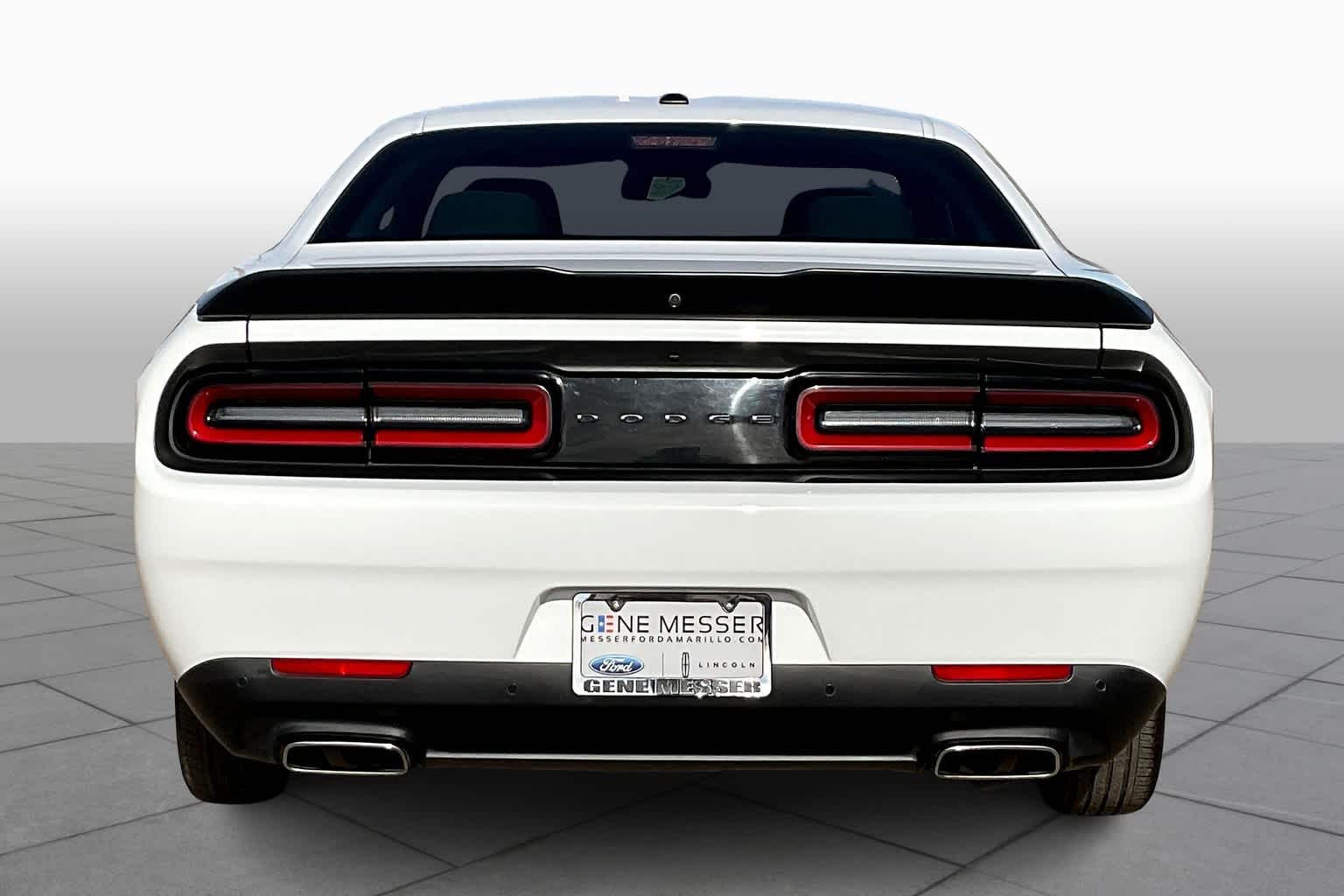 2022 Dodge Challenger GT photo 3