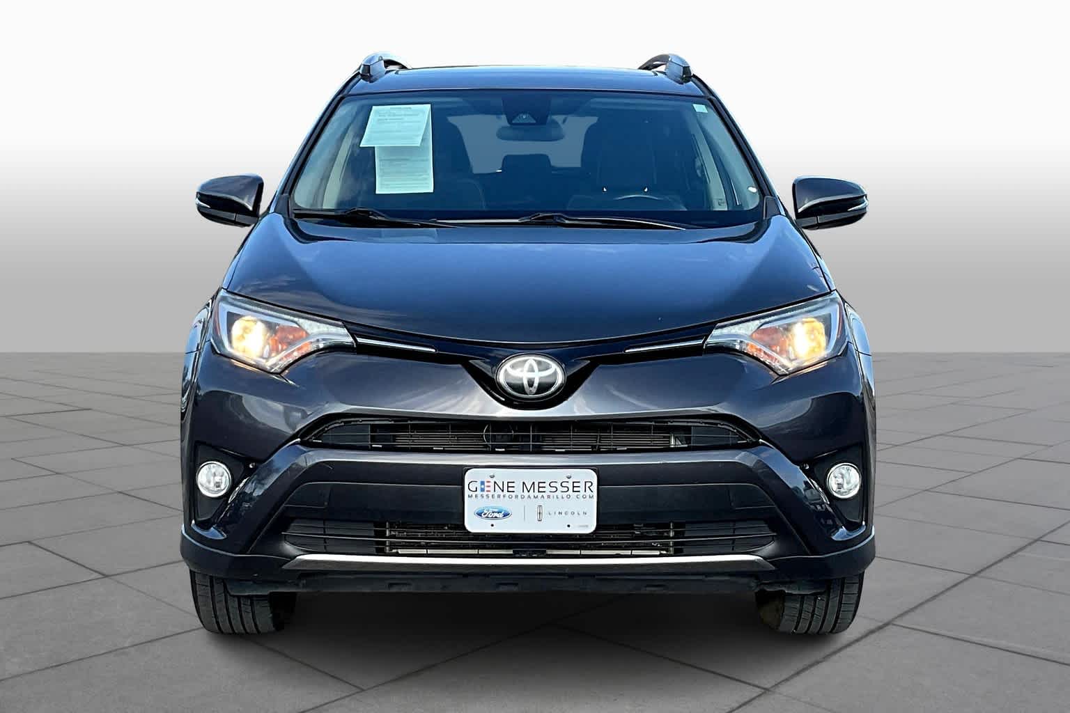 2017 Toyota RAV4 XLE photo 2