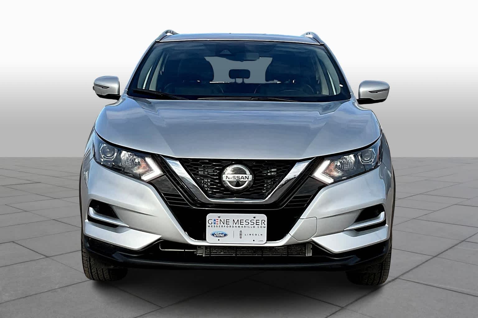 2022 Nissan Rogue Sport SL photo 2