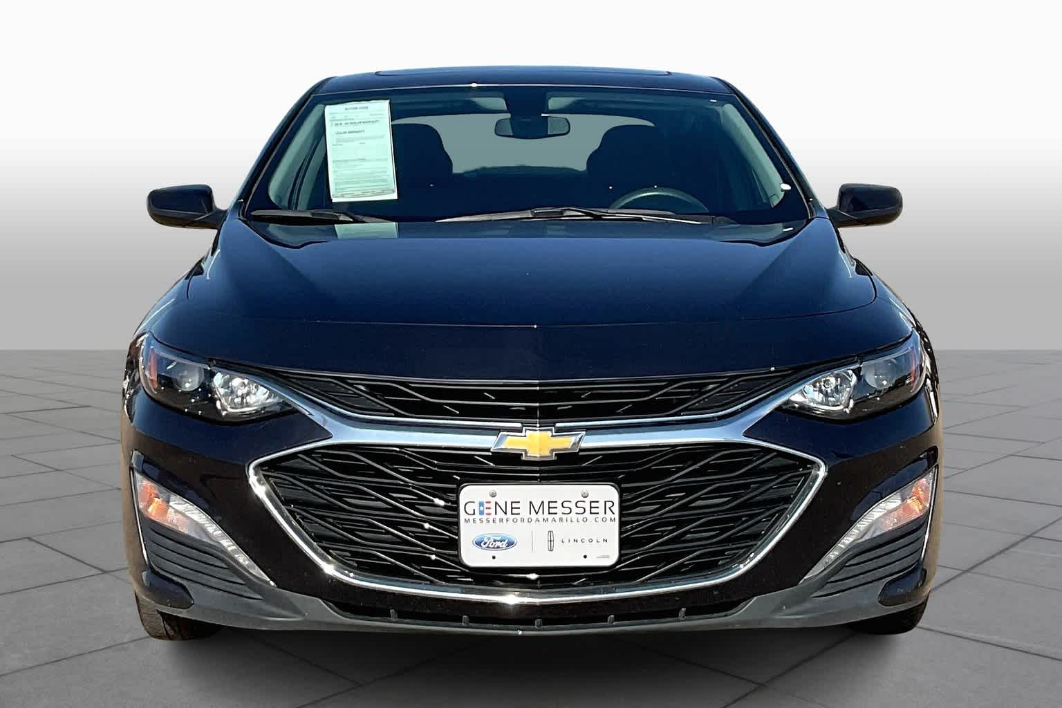 2022 Chevrolet Malibu photo 2
