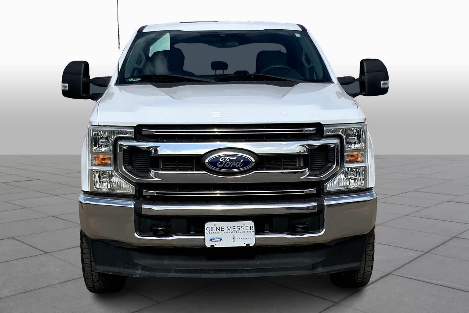 2022 Ford F-250 XLT photo 2
