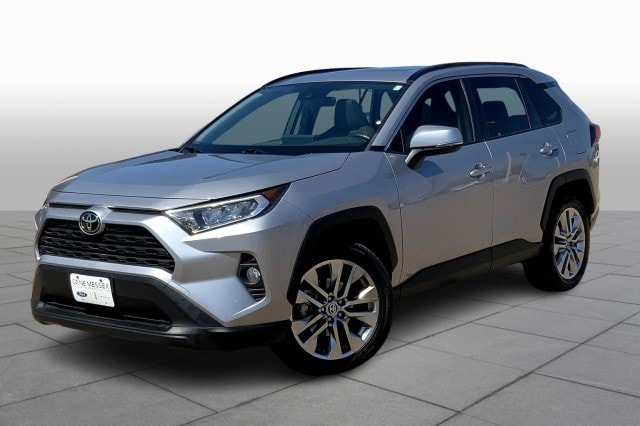 2020 Toyota RAV4 XLE Premium's photo