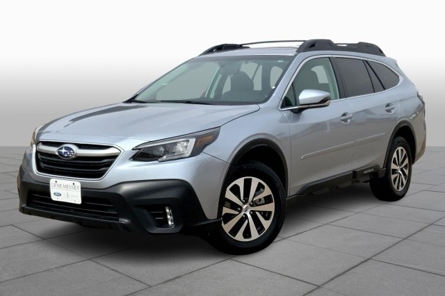 2022 Subaru Outback Premium's photo