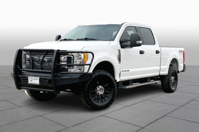 2017 Ford F-250 Super Duty XL's photo