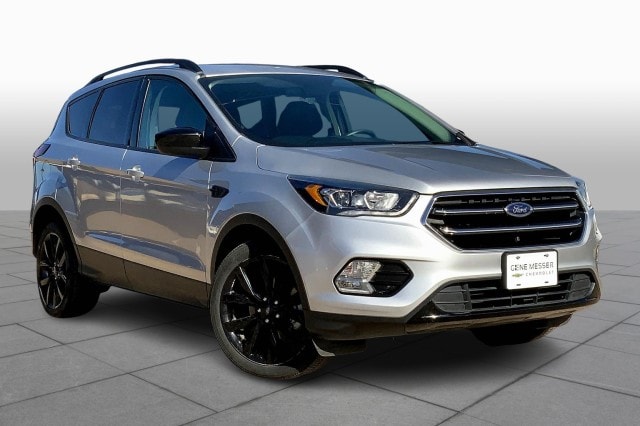 Used 2019 Ford Escape SE with VIN 1FMCU0GDXKUA62572 for sale in Houston, TX