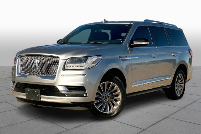 2020 Lincoln Navigator Base's photo