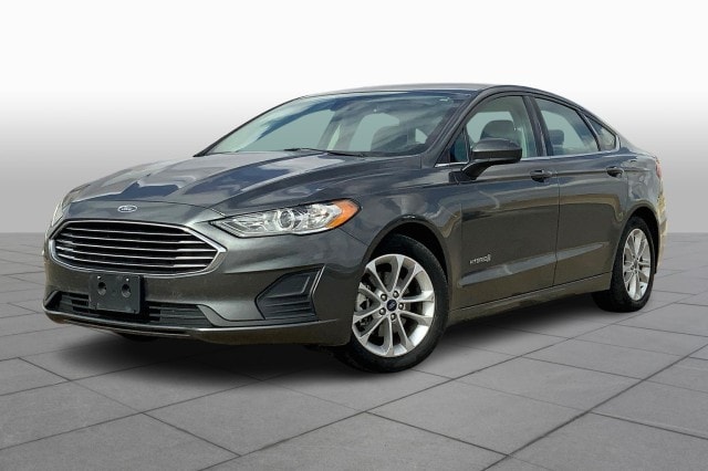 2019 Ford Fusion Hybrid SE's photo