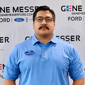 Staff member Adrian Hernandez from ID_48f68b0791c2
