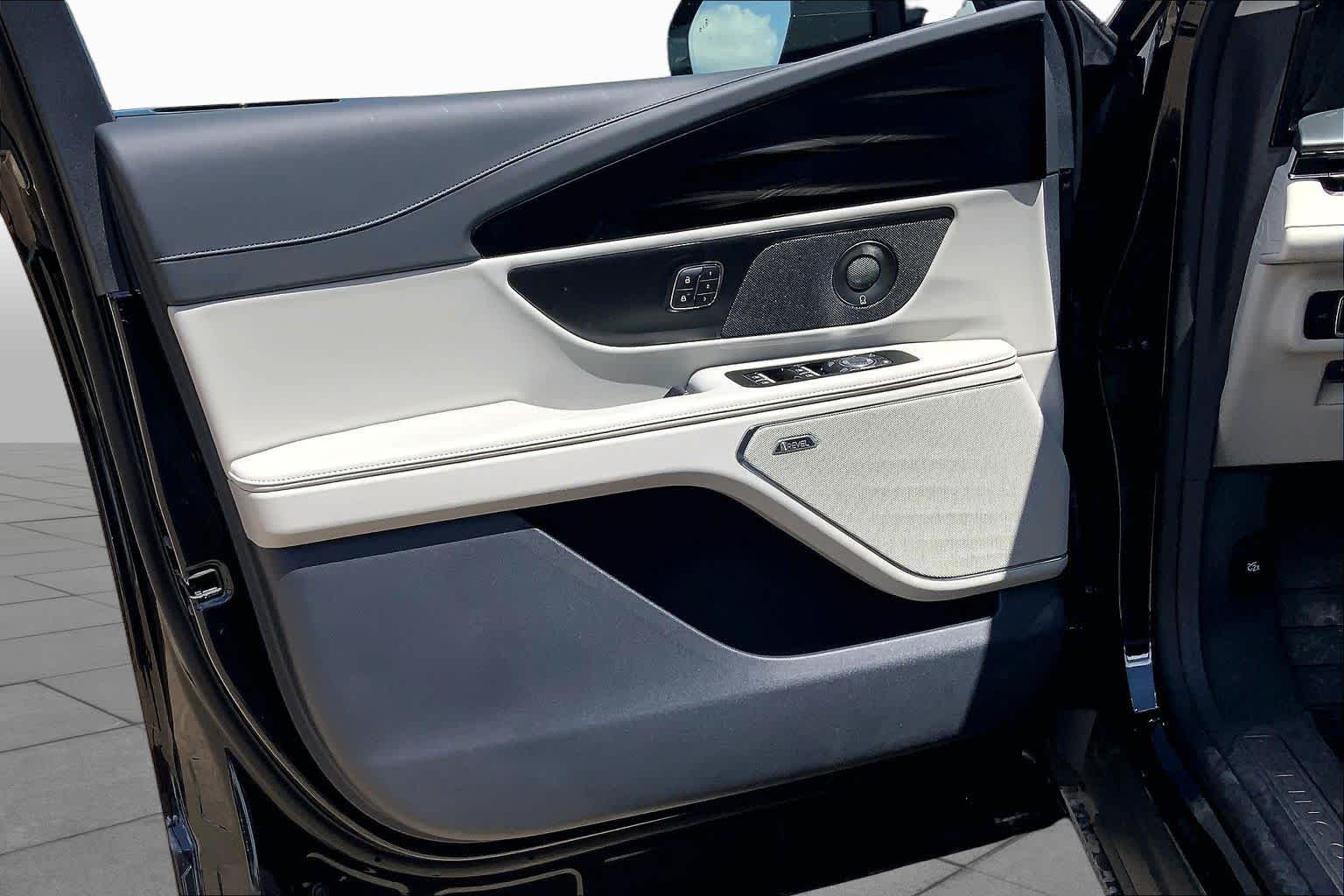 2026 Lincoln Nautilus Premiere - Photo 10
